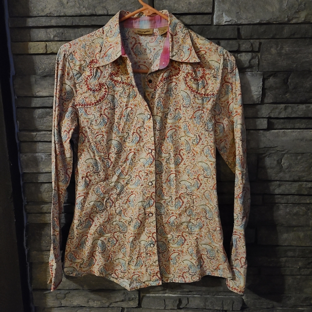 Women's Wrangler pearl snap